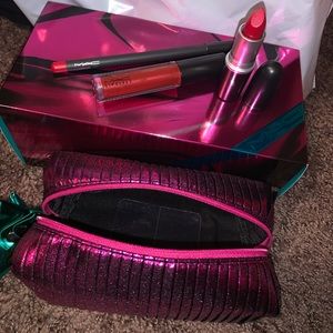 Authentic Mac lip set